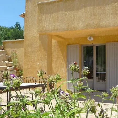 La Grande Bouisse Gites Avec Piscine Dans Le Luberon, Provence Cereste Room photo